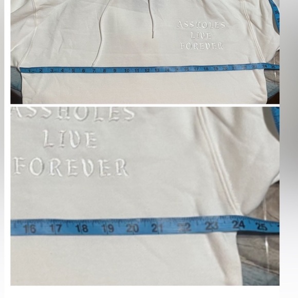 Unisex White
Embroidered Hoodie With Built in
Facemask Large - Picture 12 of 17